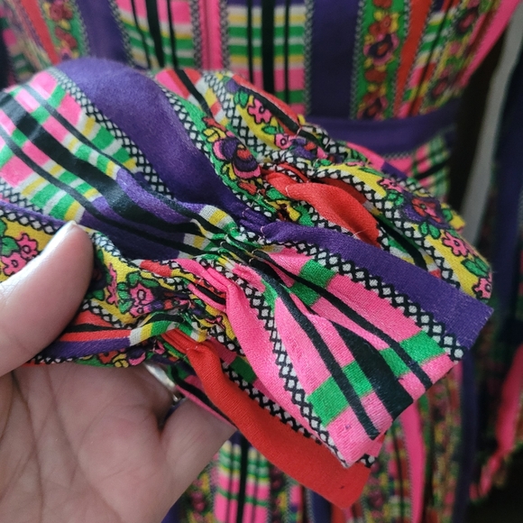 Vintage Ladies 1970s Long Sleeved Maxi Dress - Picture 6 of 6